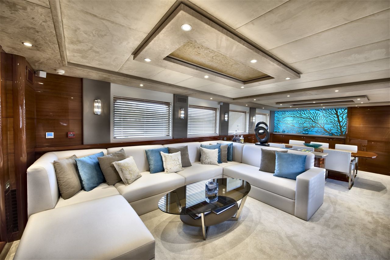 34m Composite Hull Luxury Yacht - immagine 2