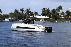 Astondoa 377 Coupe Outboard - resim 2