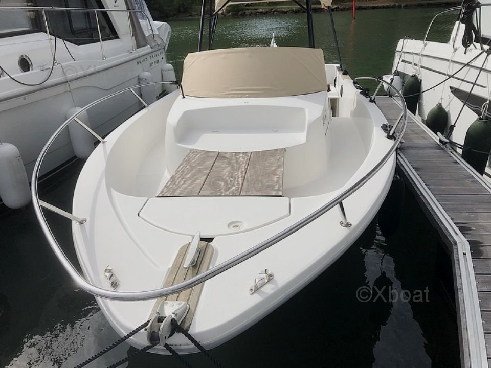 Bénéteau Magnificent Ombrine 700 Fully (powerboat) for sale