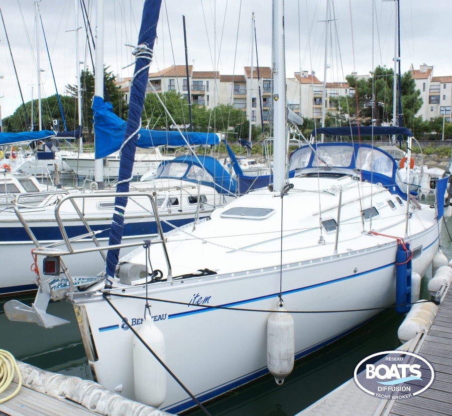 Bénéteau Océanis 300 (sailboat) for sale