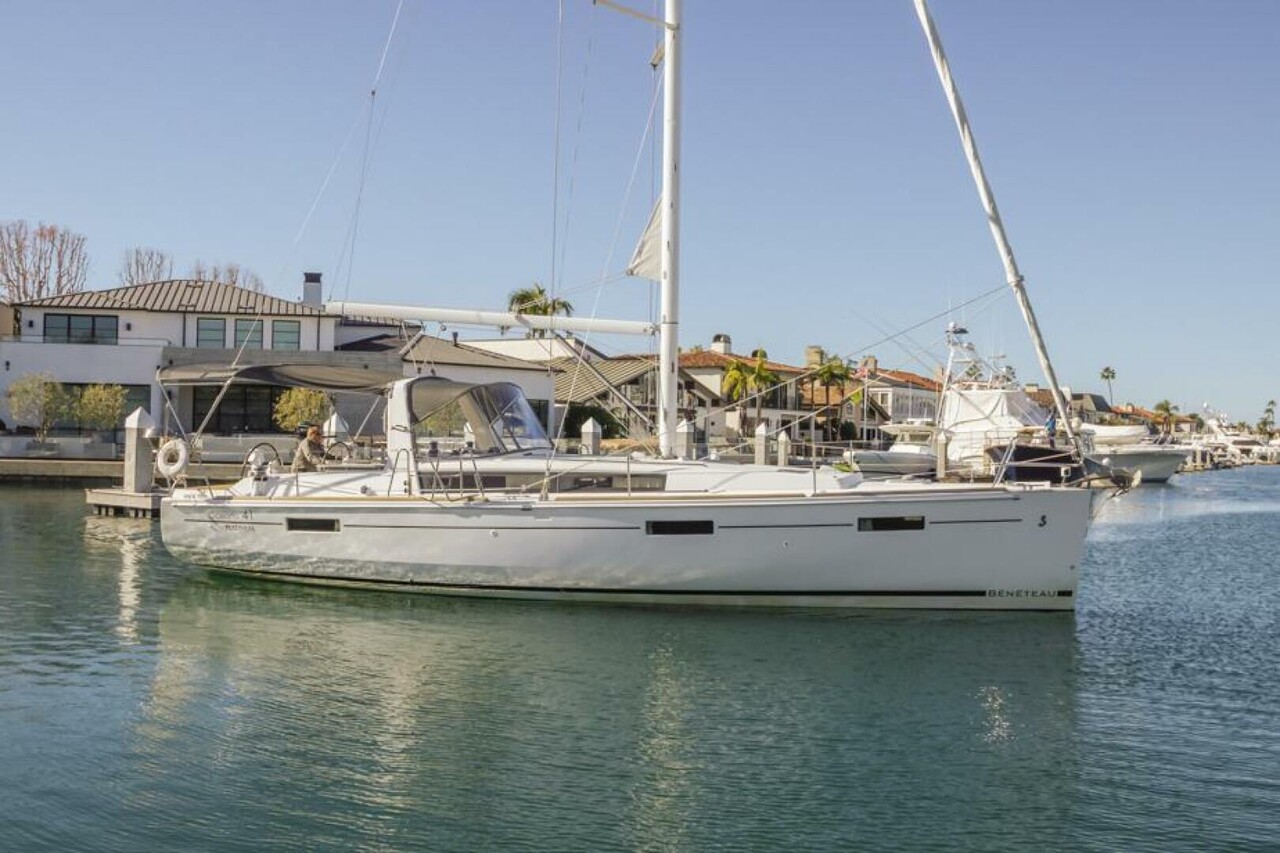 Bénéteau Océanis 41 (sailboat) for sale