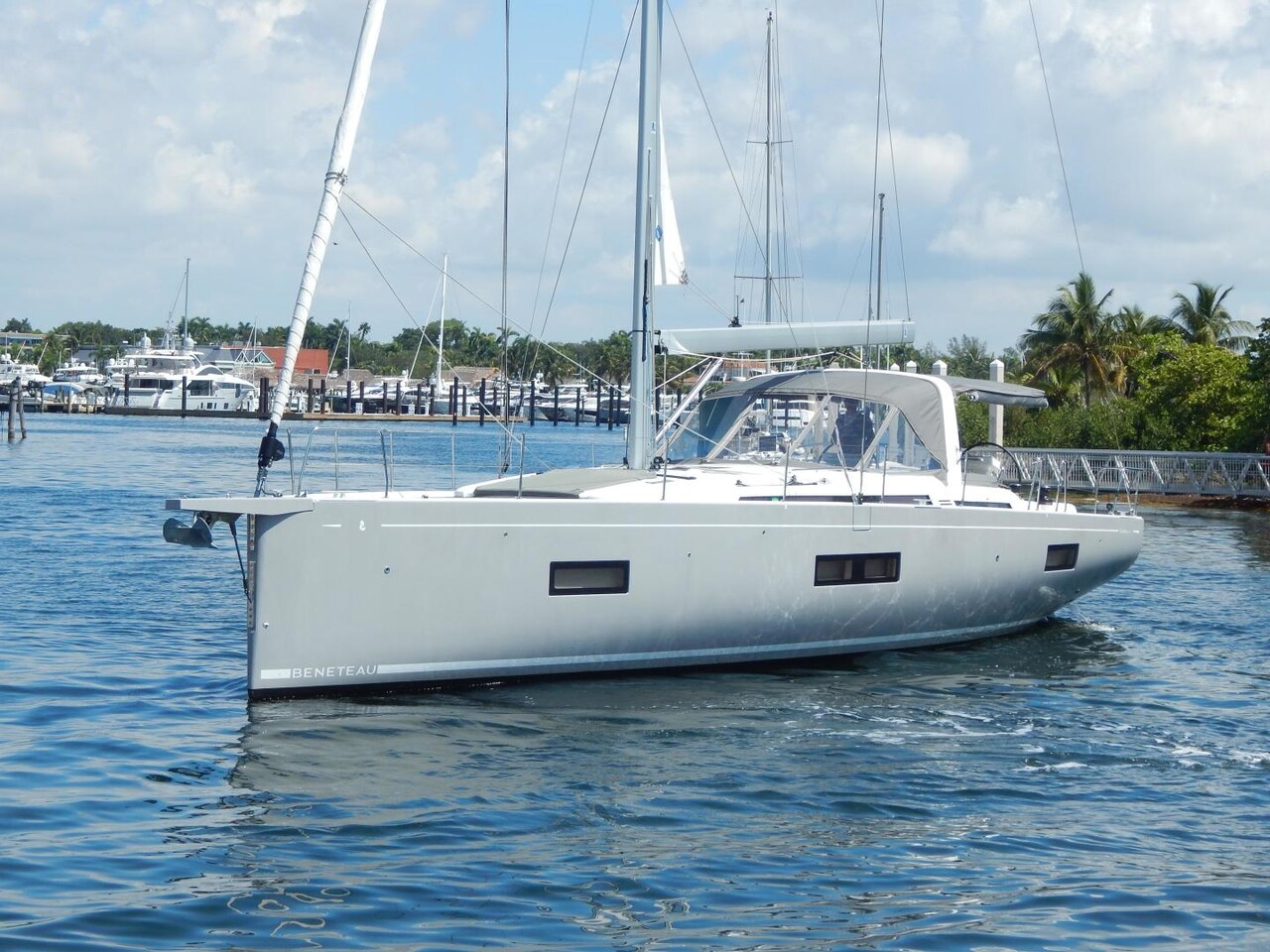 Bénéteau Océanis Yacht 54 (sailboat) for sale