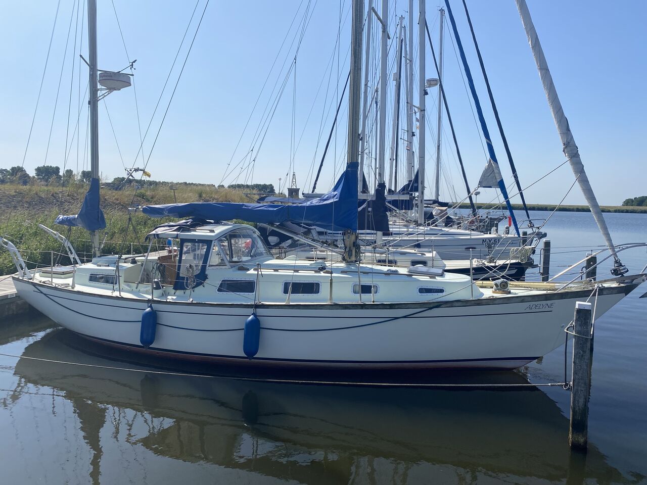 Camper & Nicholsons 38 (sailboat) for sale