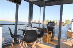 Campi 340 Houseboat - picture 9