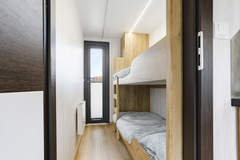 Campi 400 Houseboat - picture 8