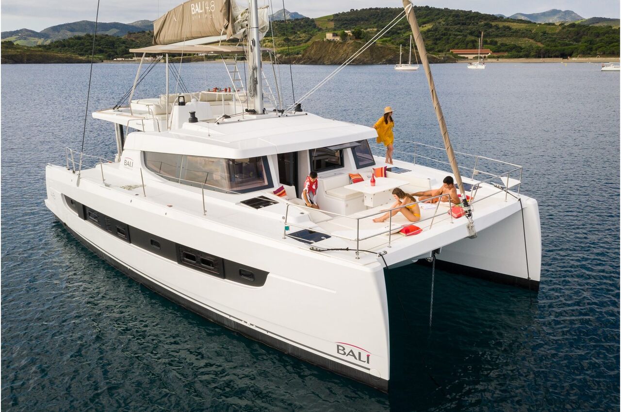 Catana Bali 4.8/A.Cond/Watemaker/Generador/5 (sailboat) for sale