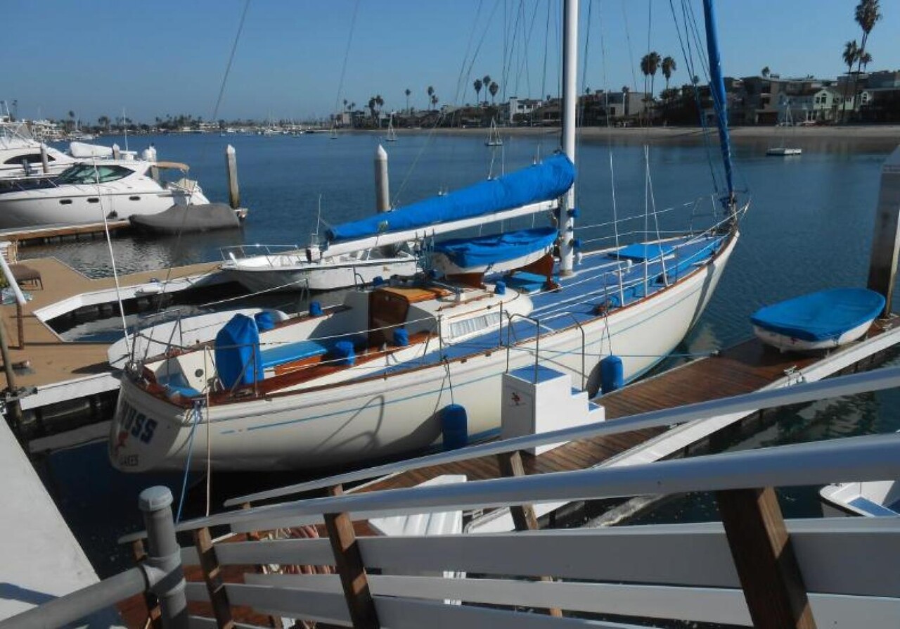 Columbia (sailboat) for sale