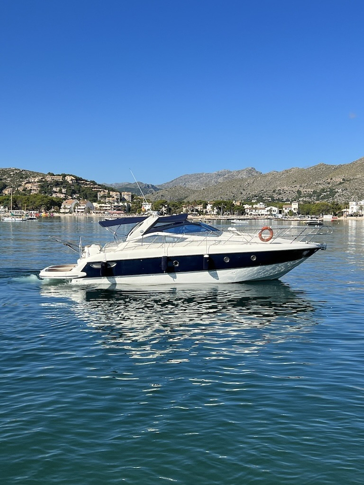 Cranchi Mediterranée 43 (powerboat) for sale