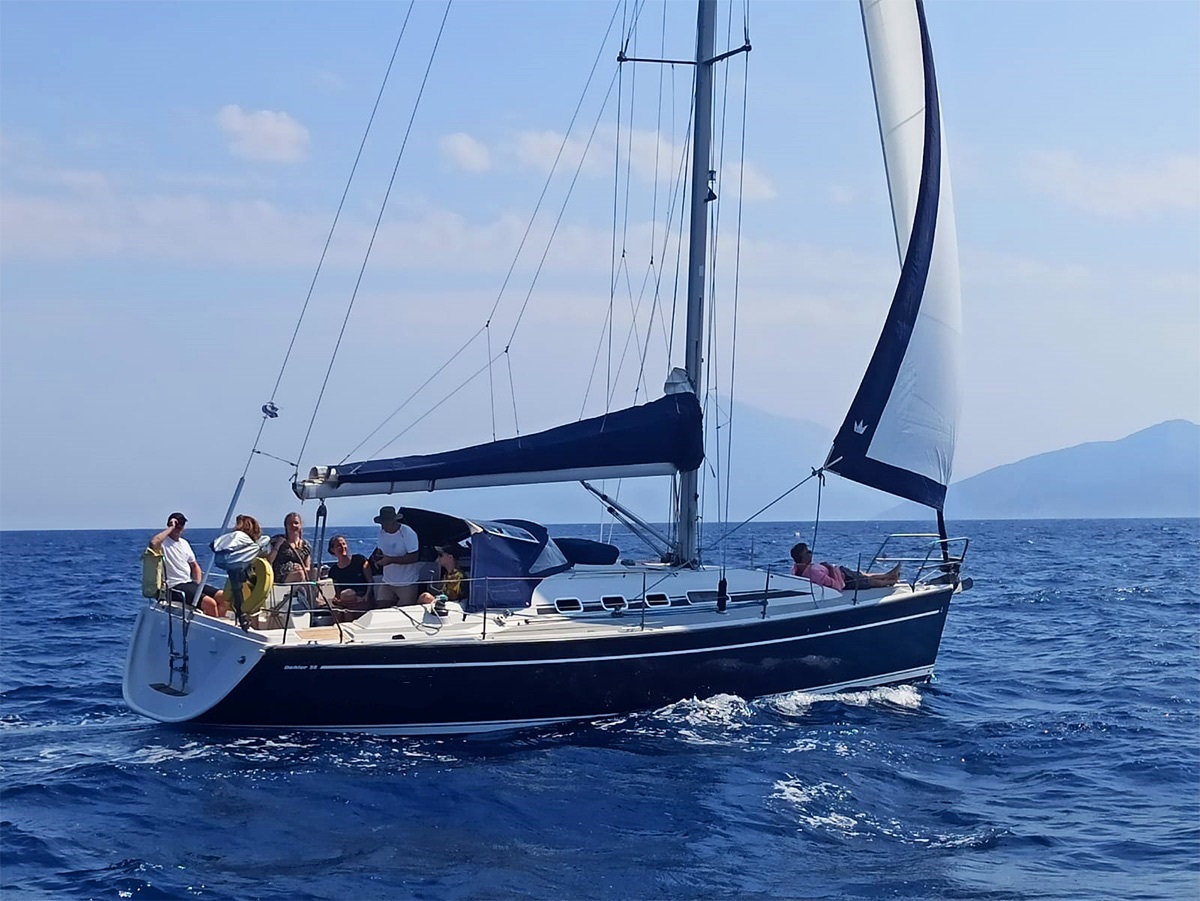 Dehler 36 JV (sailboat) for sale