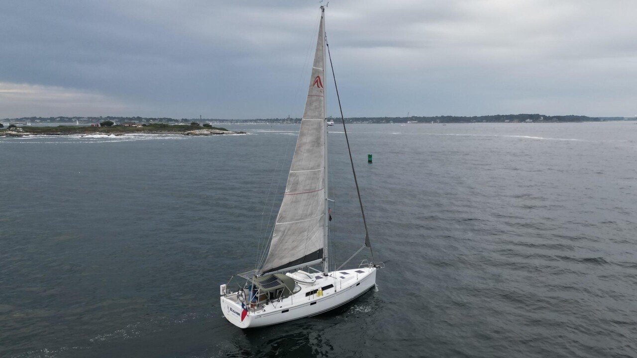 Hanse 415 (sailboat) for sale