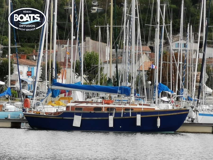 Hartwell OF Plymouth Golden HIND 31 Voilier bois (sailboat) for sale