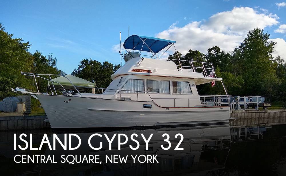 Island Gypsy 32 Euro Sedan (powerboat) for sale