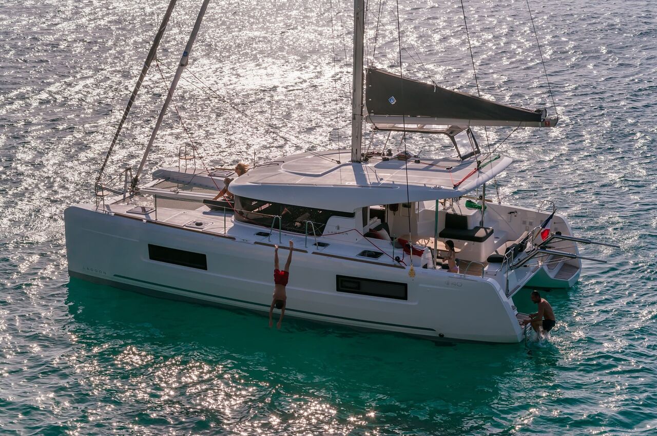 Lagoon 40 (sailboat) for sale