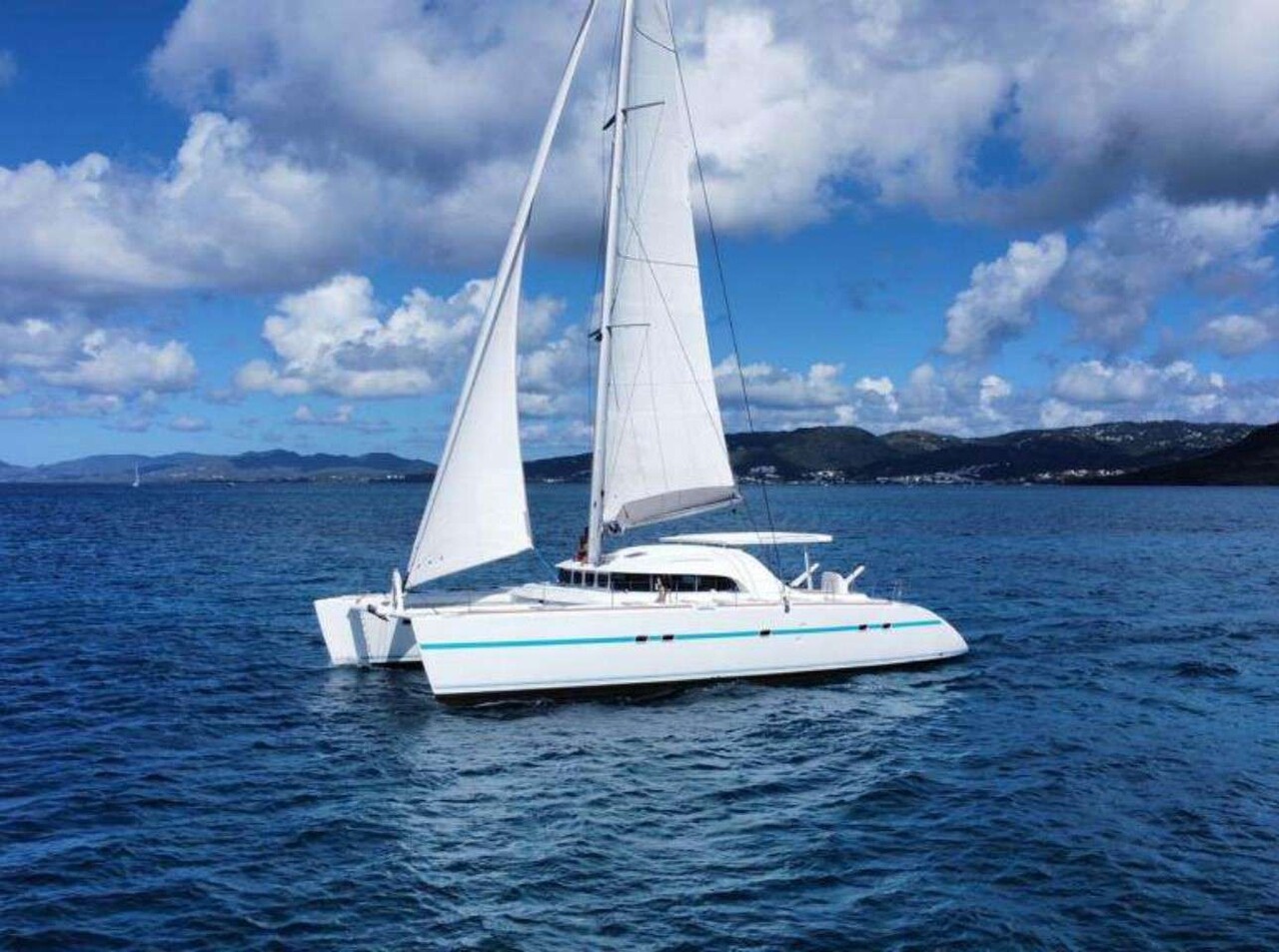 Lagoon 570 (sailboat) for sale