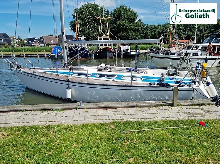 Maestro 35 (sailboat) for sale
