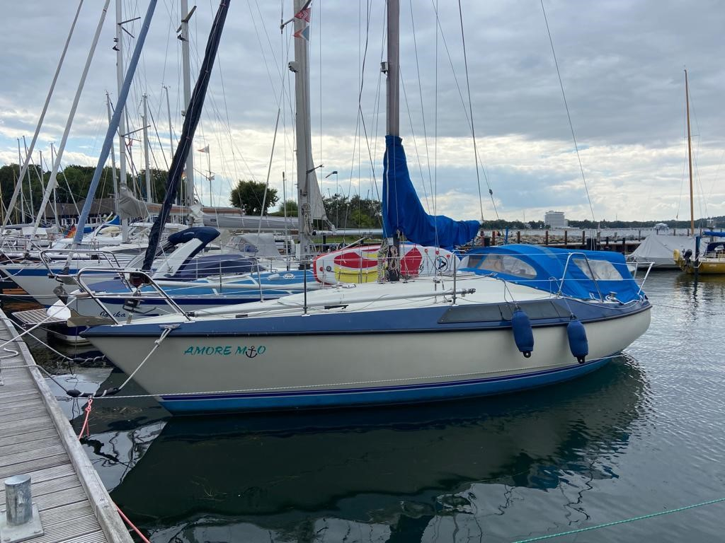 Maxi 87 (sailboat) for sale