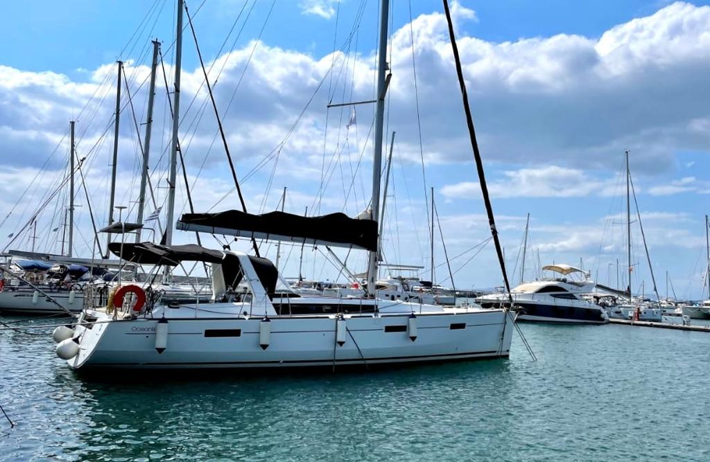 Océanis 45 (sailboat) for sale