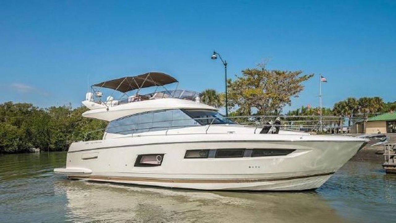 Prestige 550 (powerboat) for sale