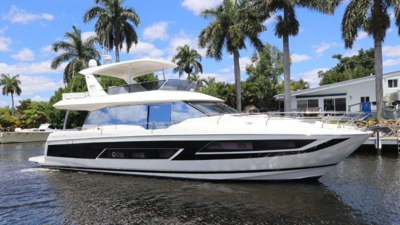 Prestige Motoryacht (powerboat) for sale