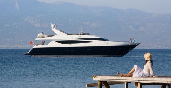 Princess 95 Motor Yacht - picture 2