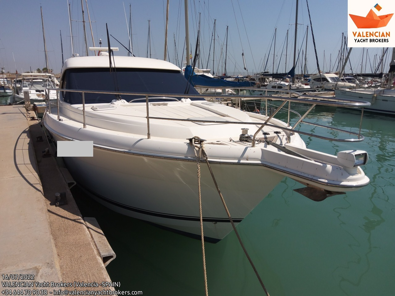 Riviera 4400 Sport Yacht - Bild 1