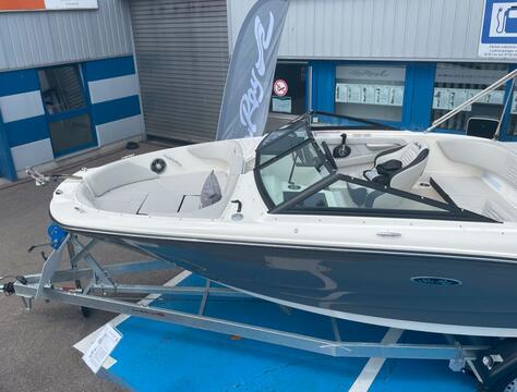 Sea Ray SPX 190 2467763 Summer Sales Event