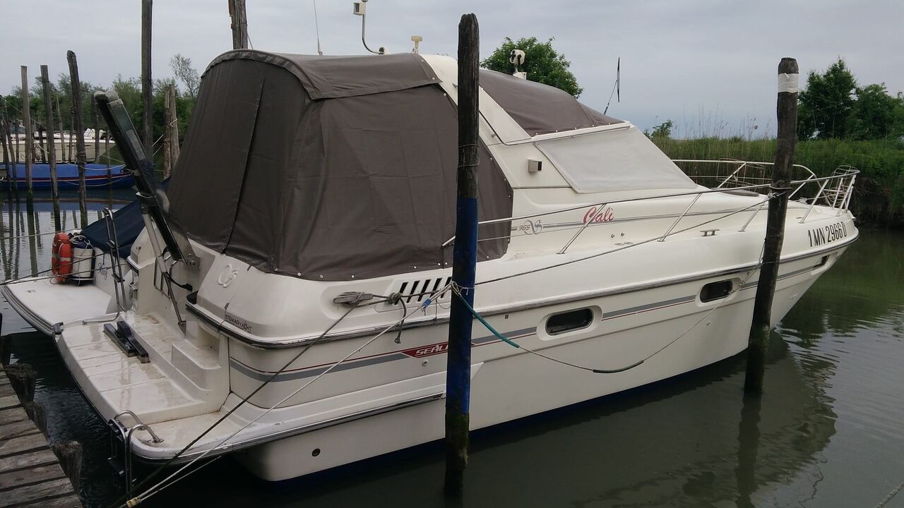Sealine 365 (powerboat) for sale