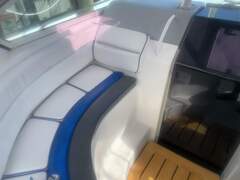 Tiara 270 Sport Cruiser - imagem 6