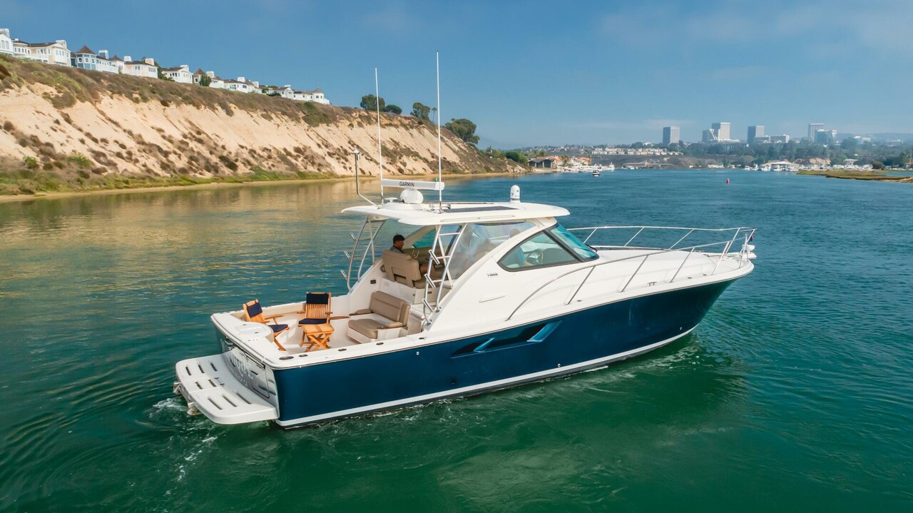 Tiara 3900 Open (powerboat) for sale