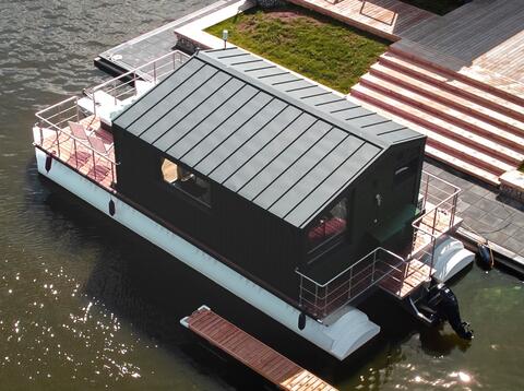 Twin Vee M-Cabin Houseboat
